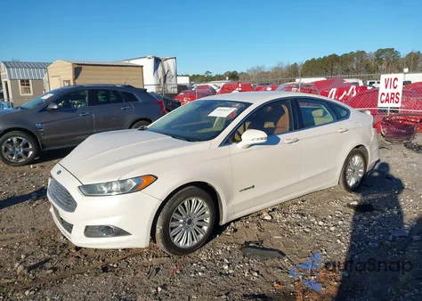 2013 Ford Fusion Hybrid Se из США, поврежденный, VIN 3FA6P0LU4DR386437
